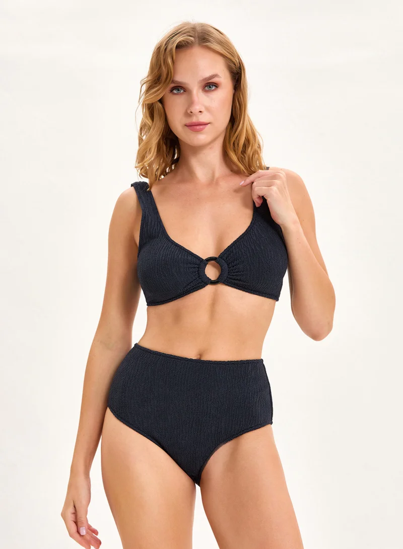 أرجنتو نوير بيكيني القاع